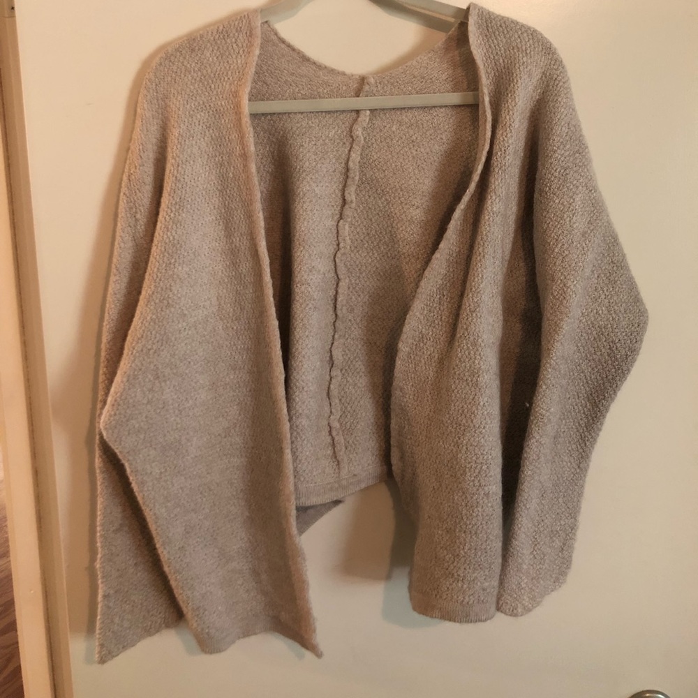 Brandy Melville One Size Cream Sweater